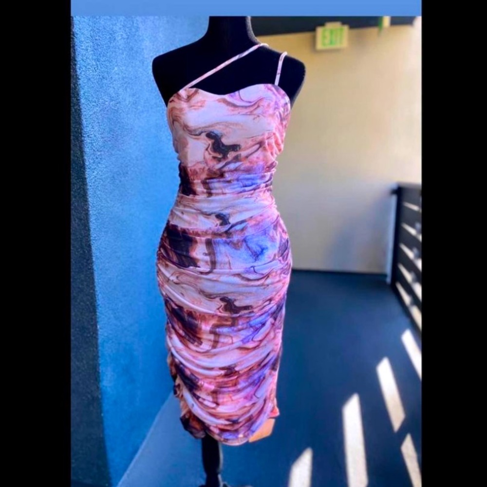 plus size marble print ruched dress